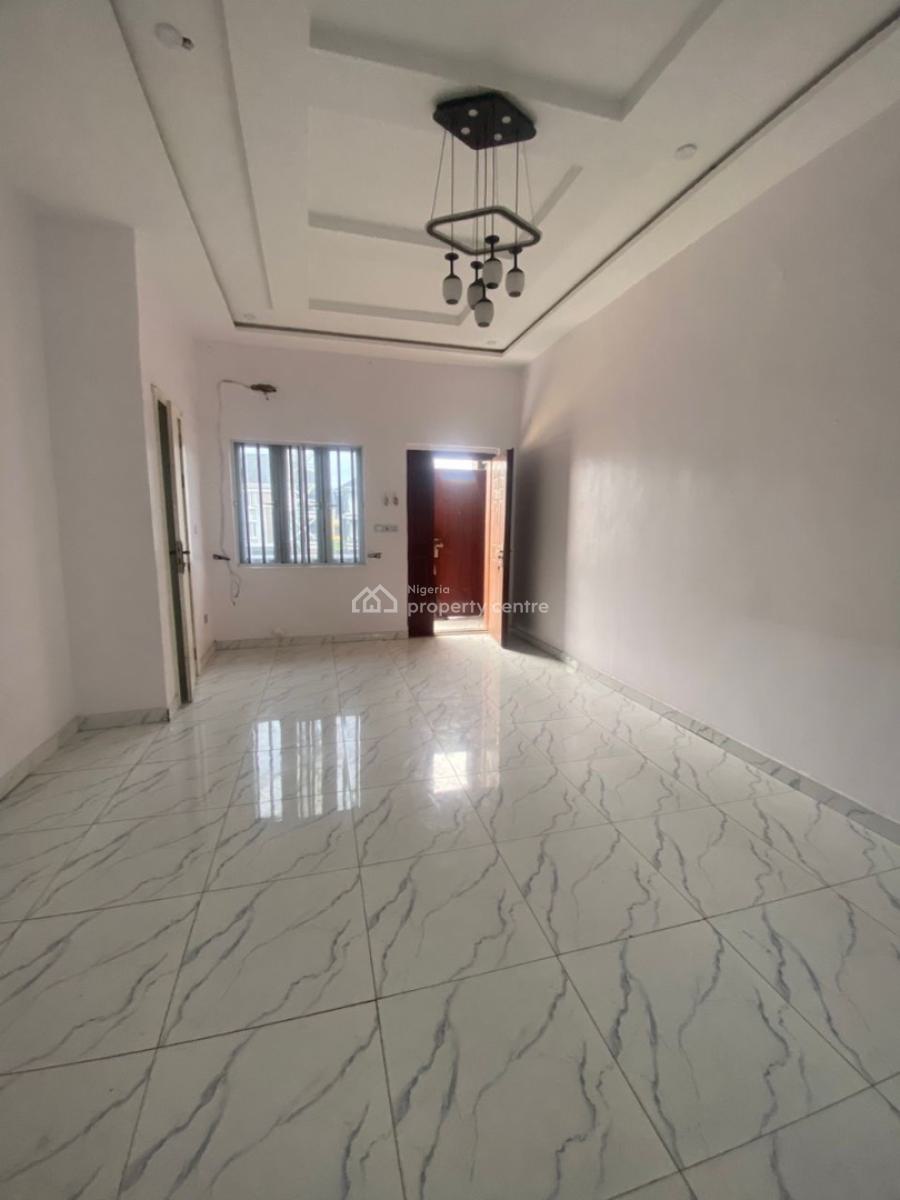 Well Built 3 Bedrooms Apartment, Osapa, Lekki, Lagos, Flat / Apartment for Rent