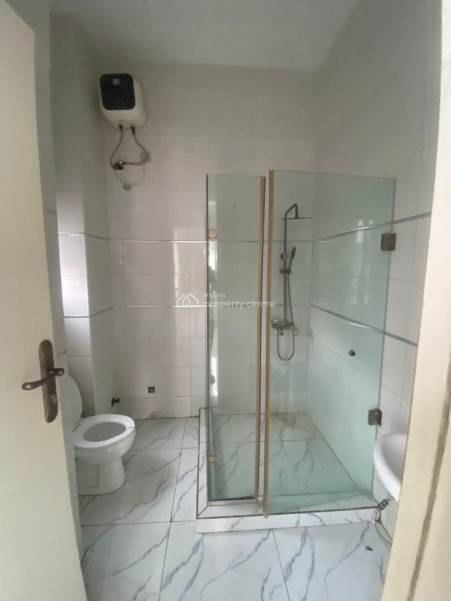 Well Built 3 Bedrooms Apartment, Osapa, Lekki, Lagos, Flat / Apartment for Rent