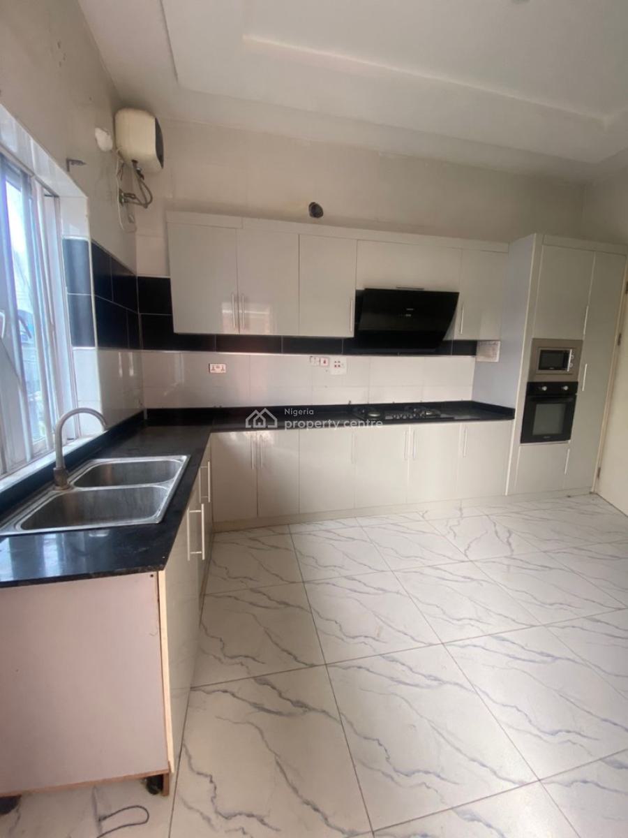 Well Built 3 Bedrooms Apartment, Osapa, Lekki, Lagos, Flat / Apartment for Rent