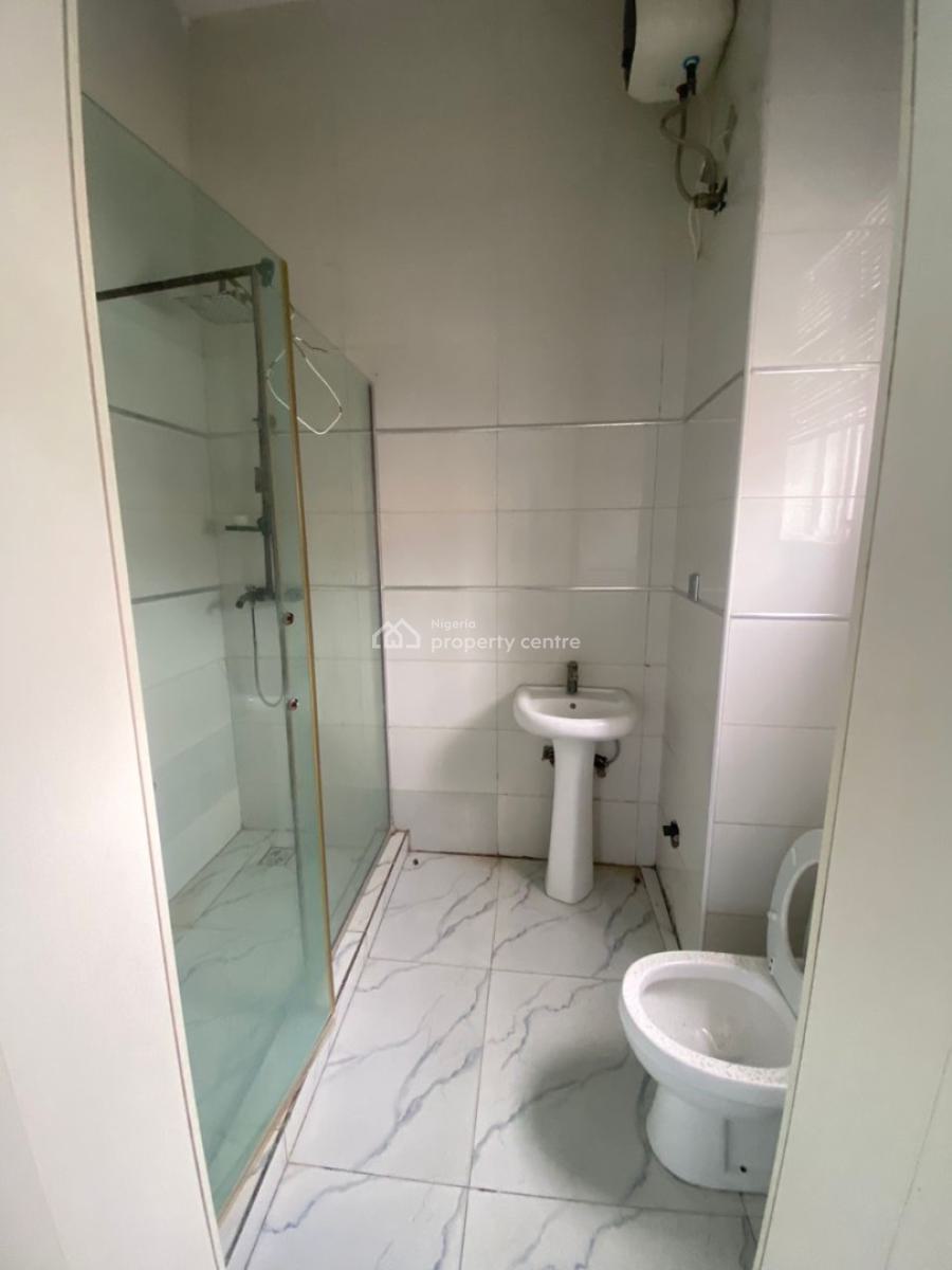 Well Built 3 Bedrooms Apartment, Osapa, Lekki, Lagos, Flat / Apartment for Rent