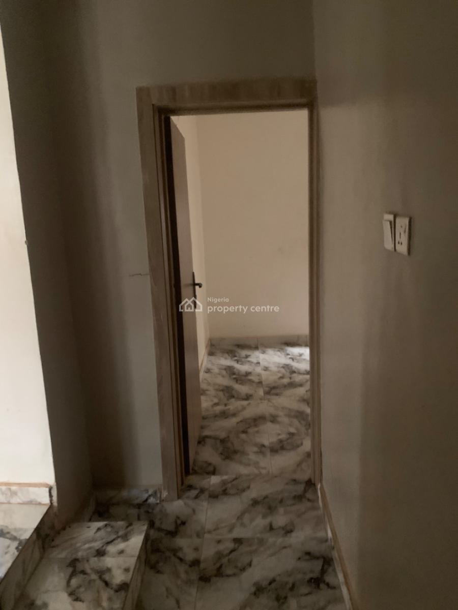 Luxury 2 Bedrooms Flat, Gra Phase 1, Magodo, Lagos, Flat / Apartment for Rent