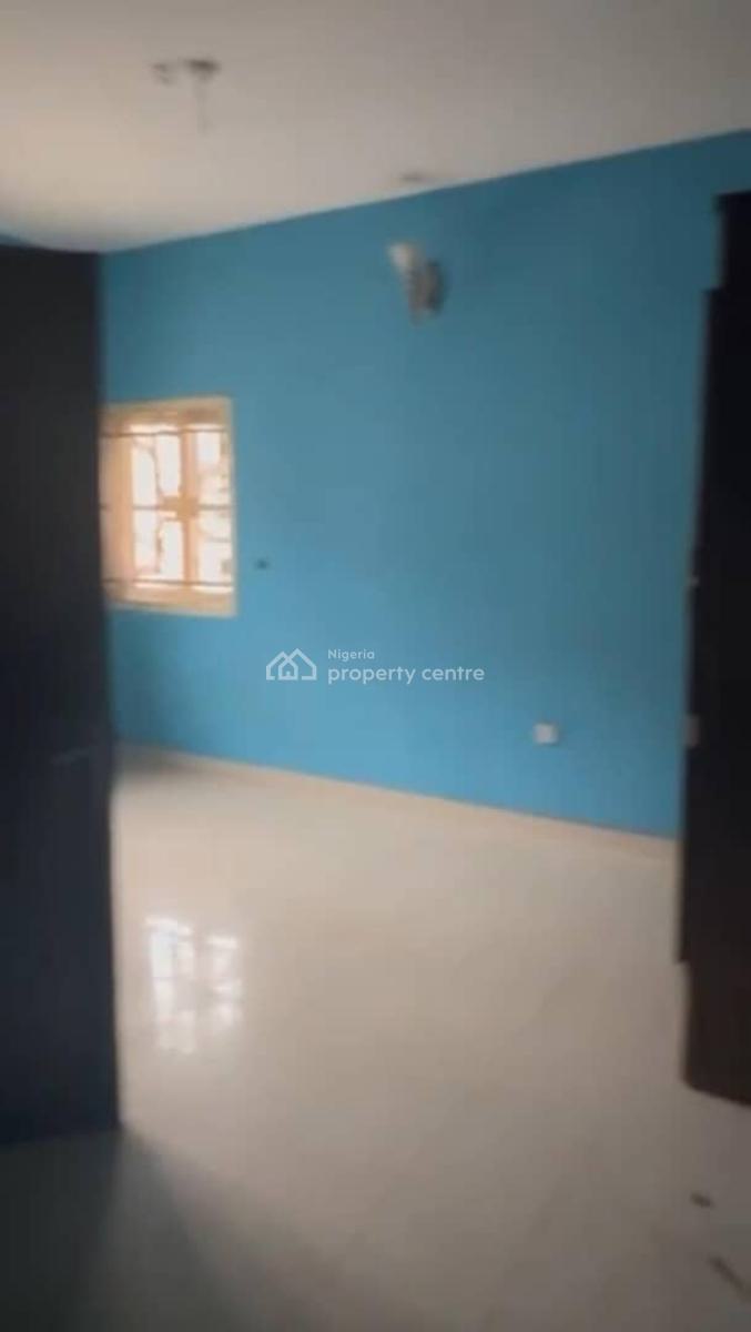 Lovely 3 Bedrooms Flat, Power Line, Soluyi, Gbagada, Lagos, Flat / Apartment for Rent