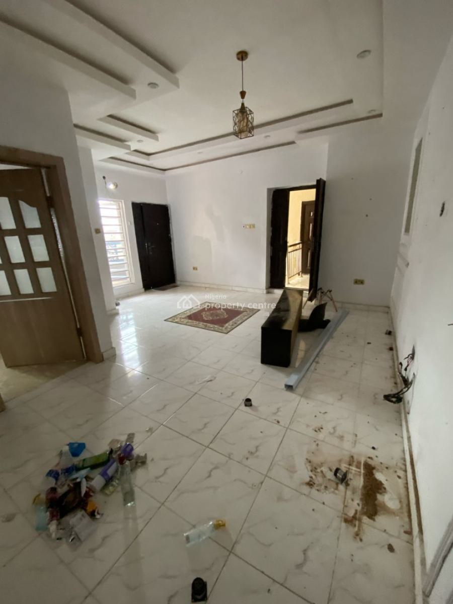 Lovely 2 Bedroom Apartment, New Road., Lekki, Lagos, Flat / Apartment for Rent