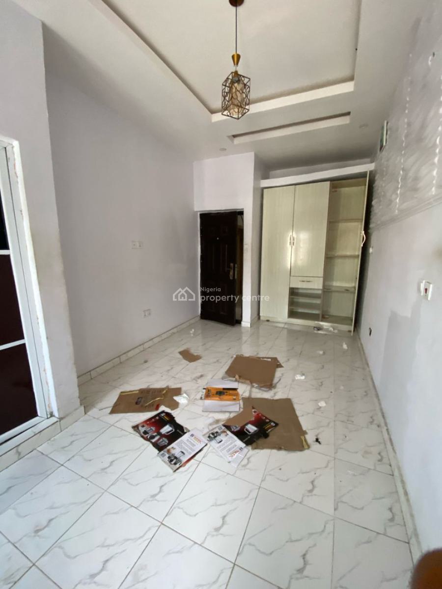 Lovely 2 Bedroom Apartment, New Road., Lekki, Lagos, Flat / Apartment for Rent