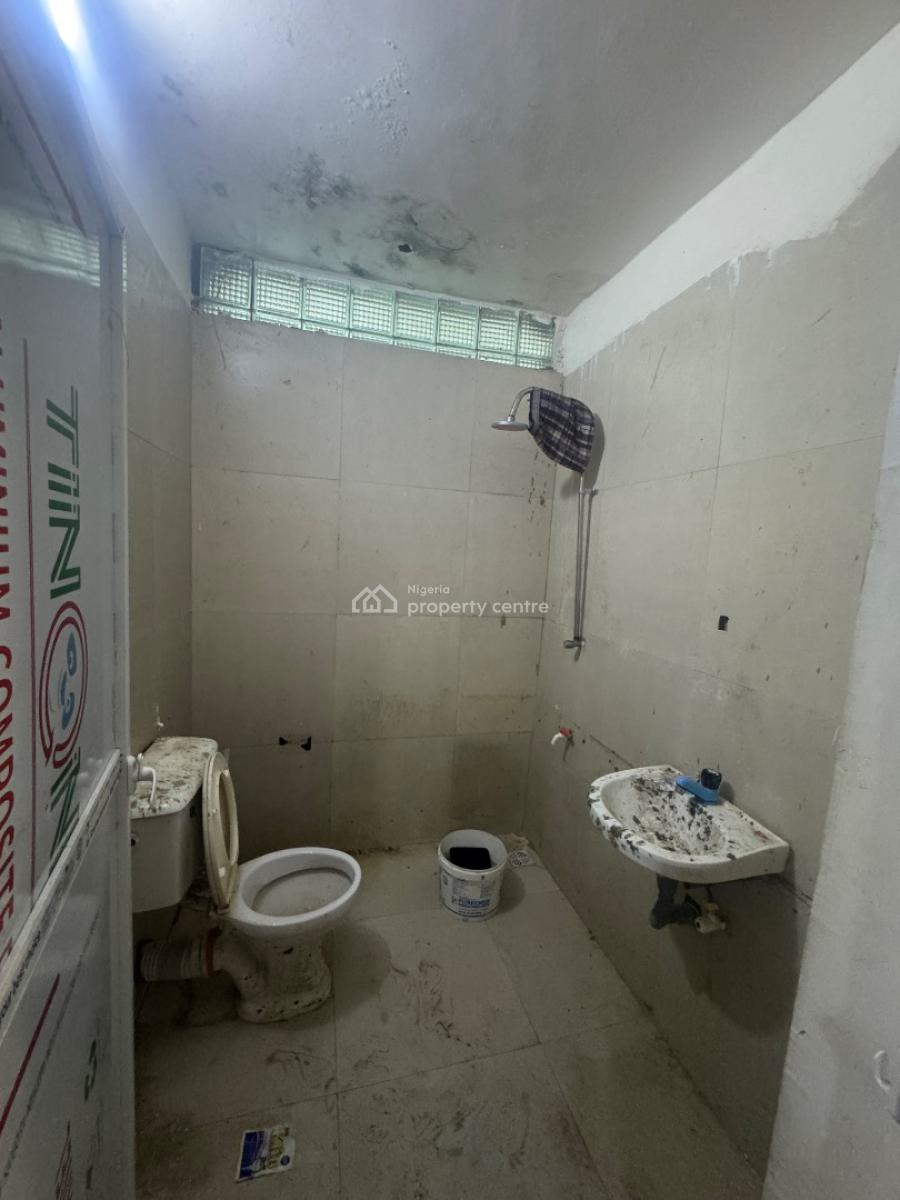 a Nice and Spacious Room and Parlour Available, Close to Evercare Hospital, Lekki Phase 1, Lekki, Lagos, Mini Flat (room and Parlour) for Rent