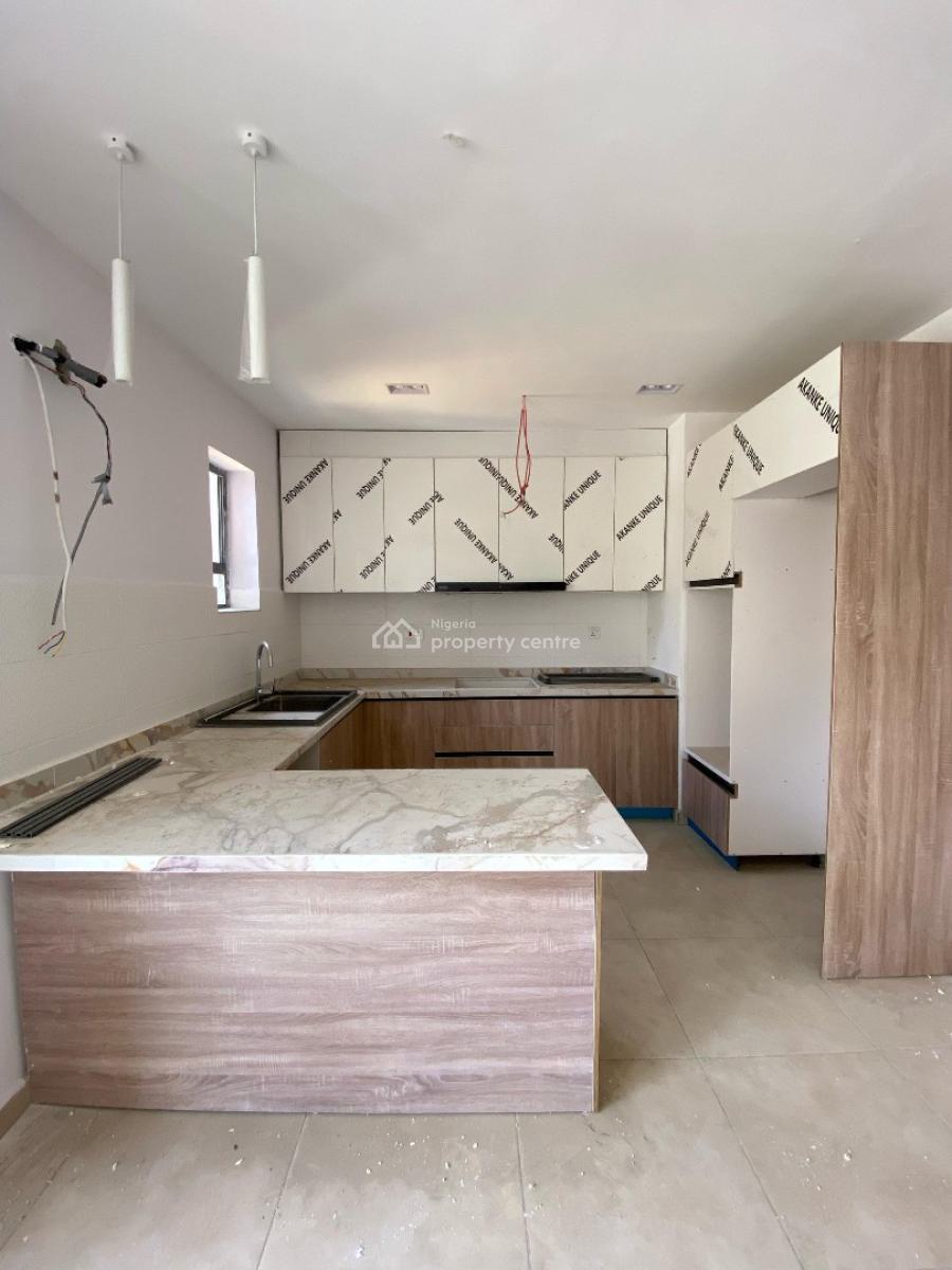 2 Bedroom Flat Apartment with Swimming Pool & Gym, Ologolo, Lekki, Lagos, Flat / Apartment for Sale