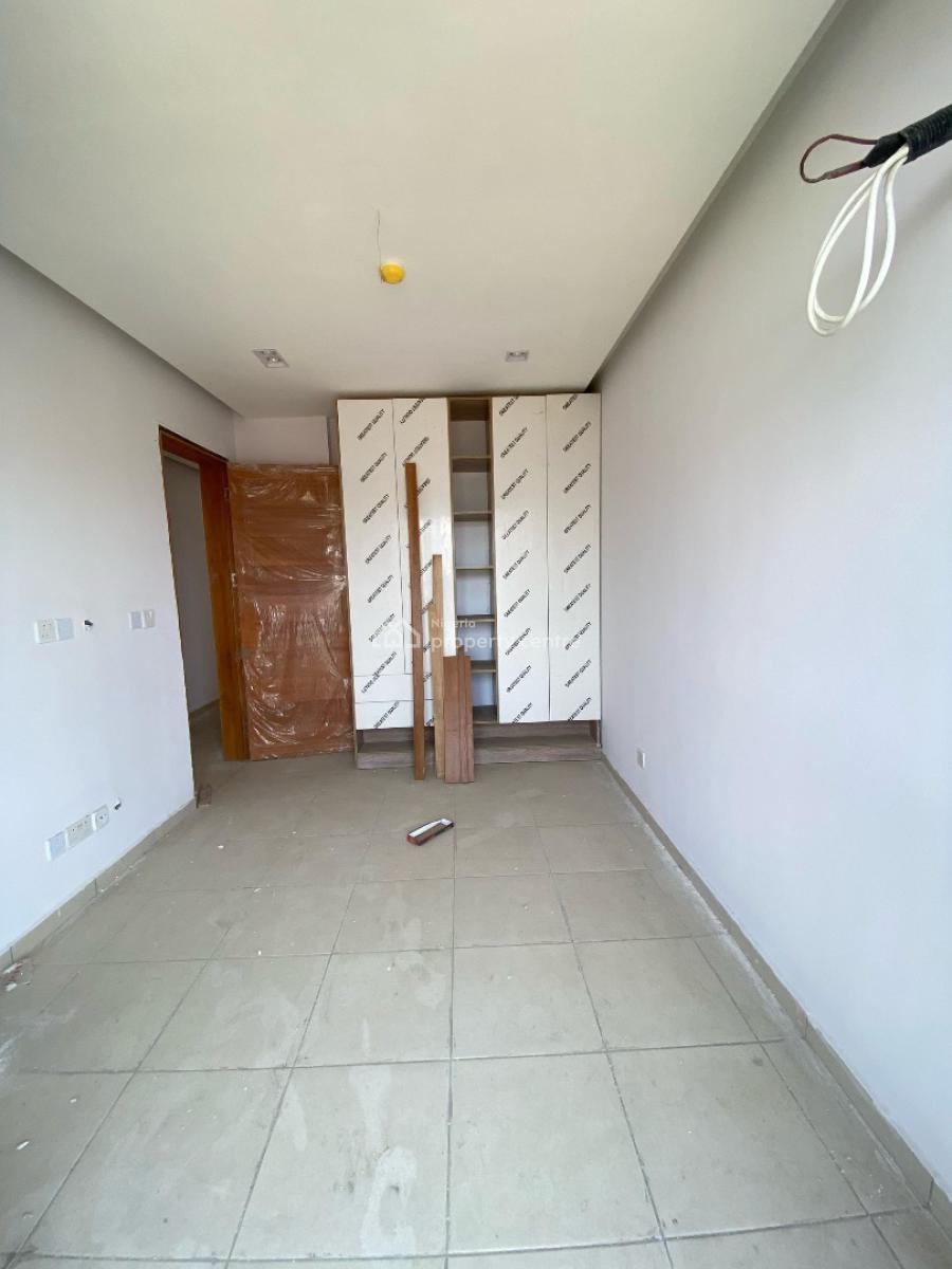 2 Bedroom Flat Apartment with Swimming Pool & Gym, Ologolo, Lekki, Lagos, Flat / Apartment for Sale