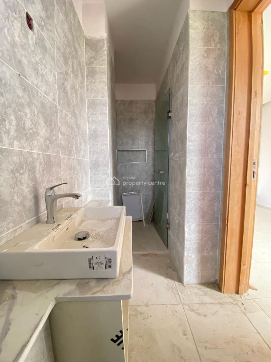 2 Bedroom Flat Apartment with Swimming Pool & Gym, Ologolo, Lekki, Lagos, Flat / Apartment for Sale