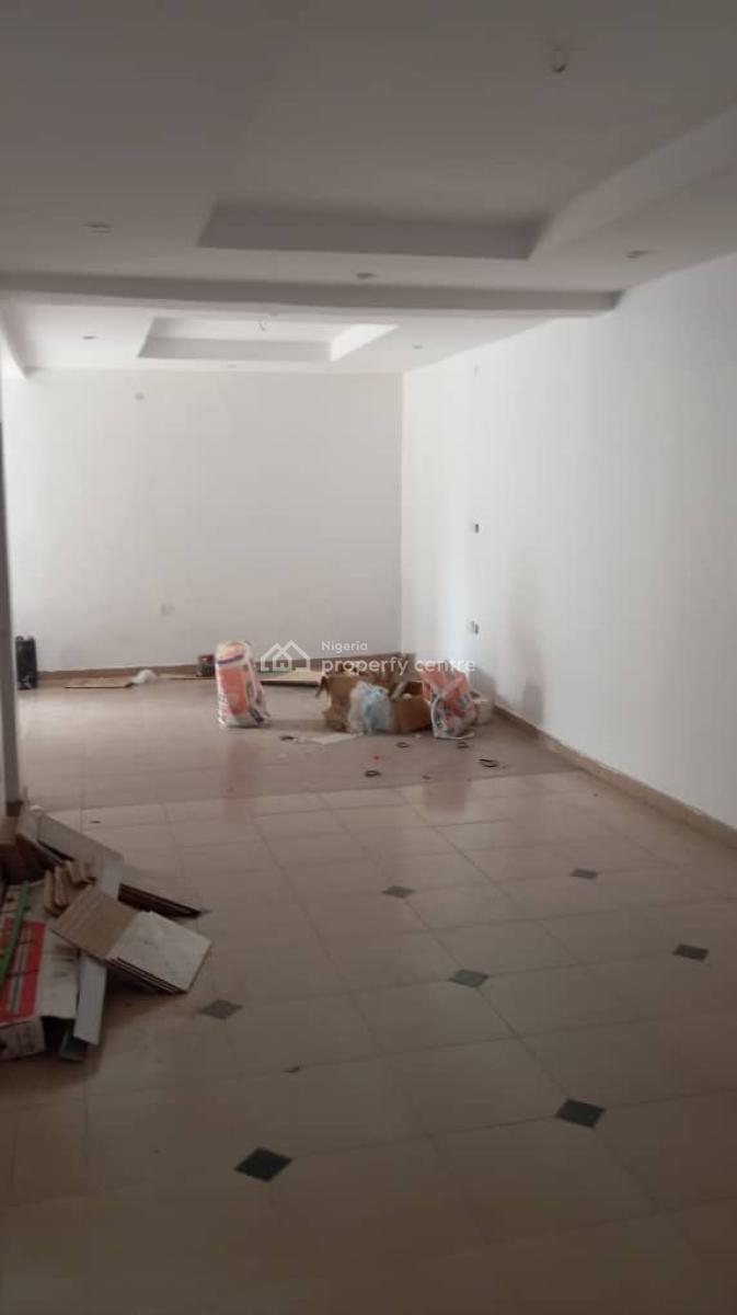 Tastefully Finished  2 Bedroom Flat (ground Floor ) with Two Toilet/ Two B, Anthony, Maryland, Lagos, Flat / Apartment for Rent