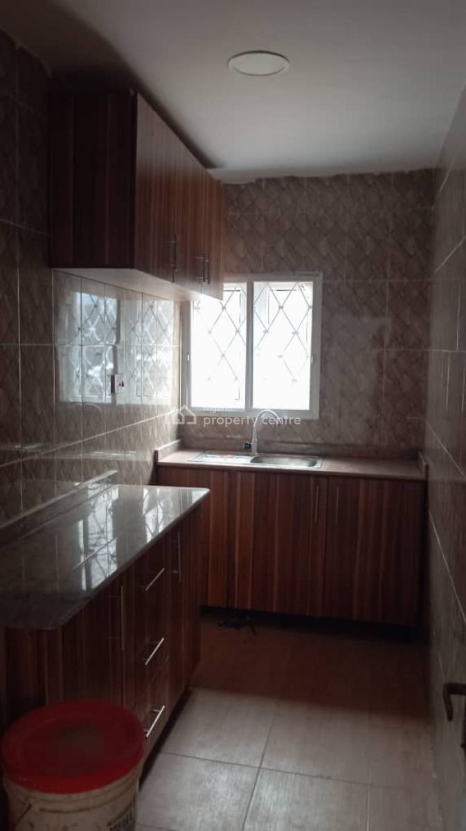 Tastefully Finished  2 Bedroom Flat (ground Floor ) with Two Toilet/ Two B, Anthony, Maryland, Lagos, Flat / Apartment for Rent