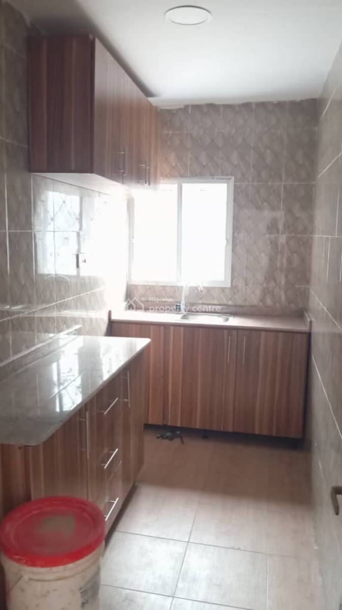 Tastefully Finished  2 Bedroom Flat (ground Floor ) with Two Toilet/ Two B, Anthony, Maryland, Lagos, Flat / Apartment for Rent