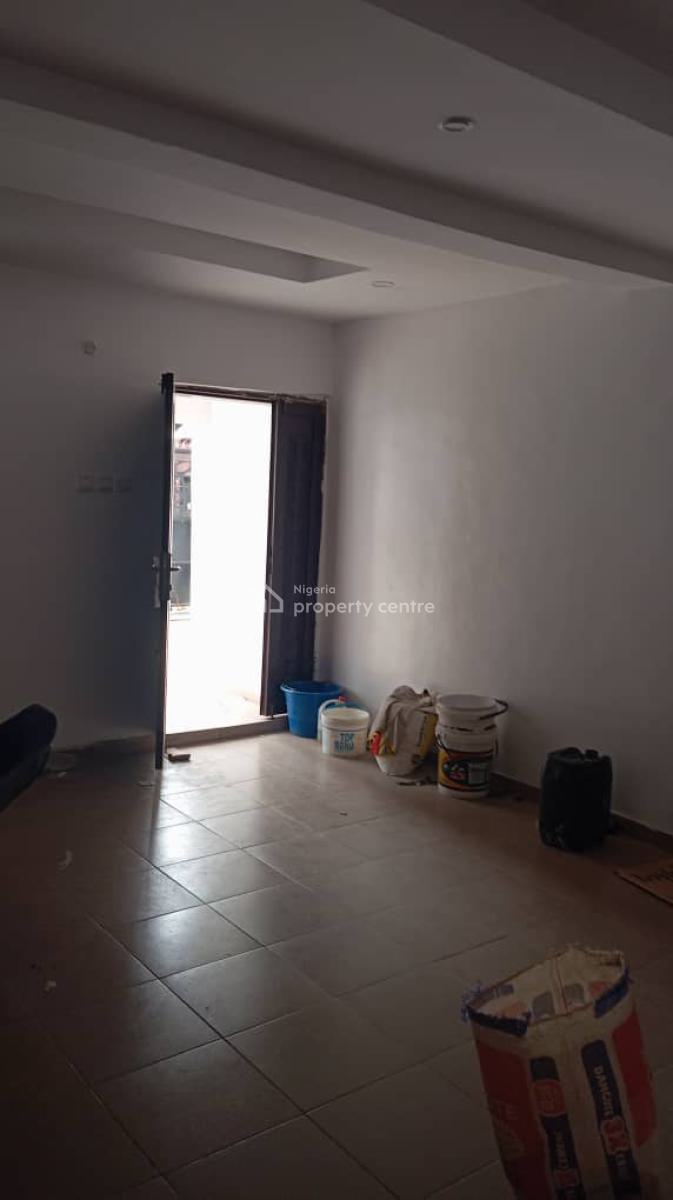 Tastefully Finished  2 Bedroom Flat (ground Floor ) with Two Toilet/ Two B, Anthony, Maryland, Lagos, Flat / Apartment for Rent