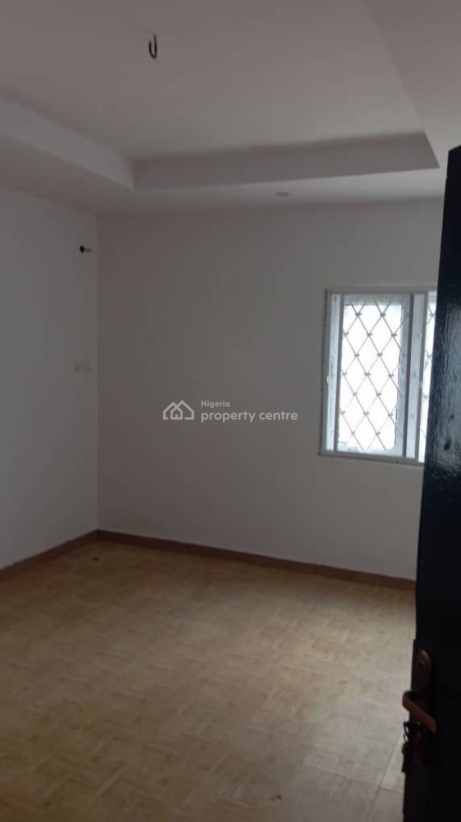 Tastefully Finished  2 Bedroom Flat (ground Floor ) with Two Toilet/ Two B, Anthony, Maryland, Lagos, Flat / Apartment for Rent