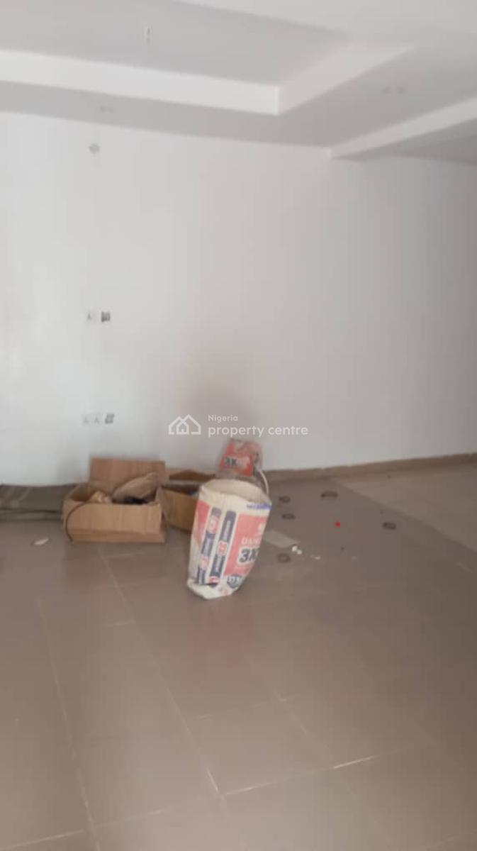 Tastefully Finished  2 Bedroom Flat (ground Floor ) with Two Toilet/ Two B, Anthony, Maryland, Lagos, Flat / Apartment for Rent