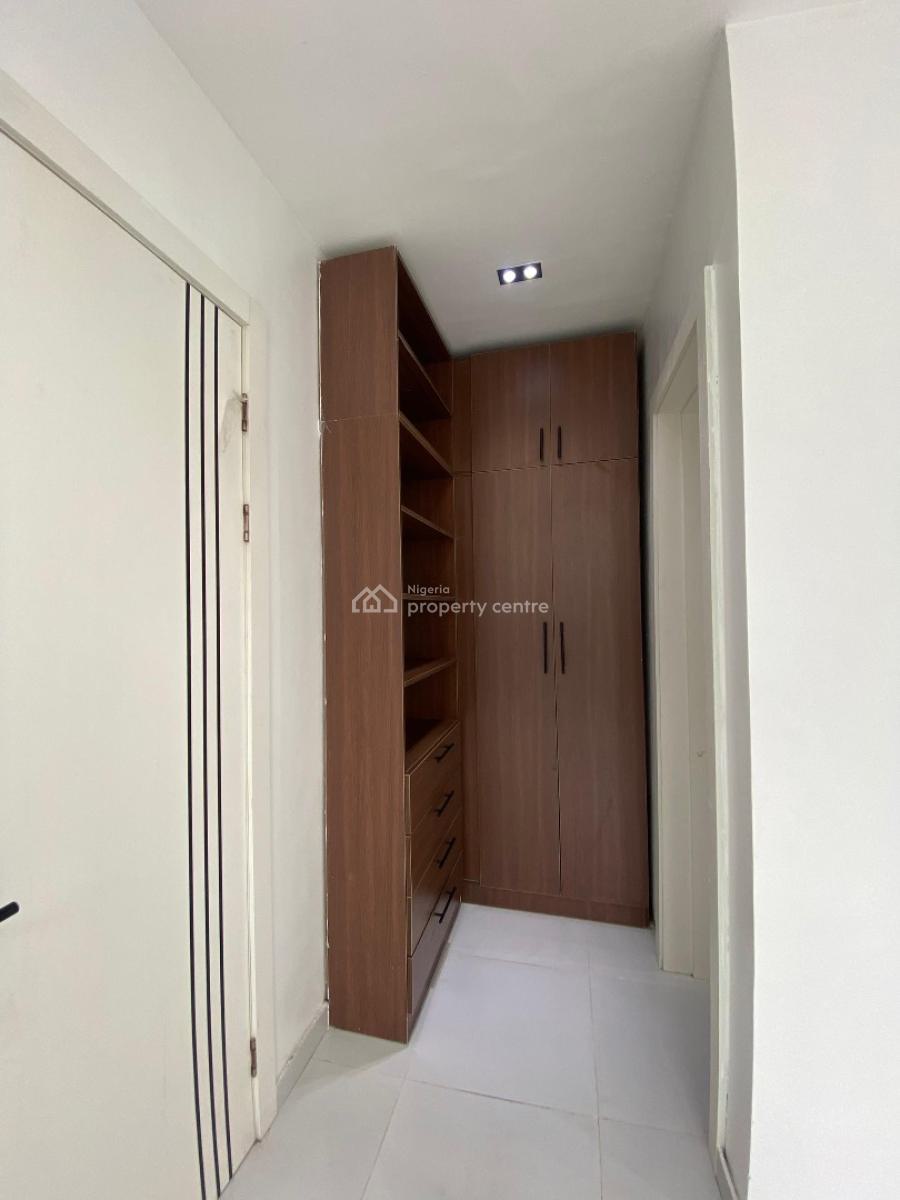 2 Bedroom Flat Apartment with Swimming Pool and Gym, Ologolo, Lekki, Lagos, Flat / Apartment for Sale
