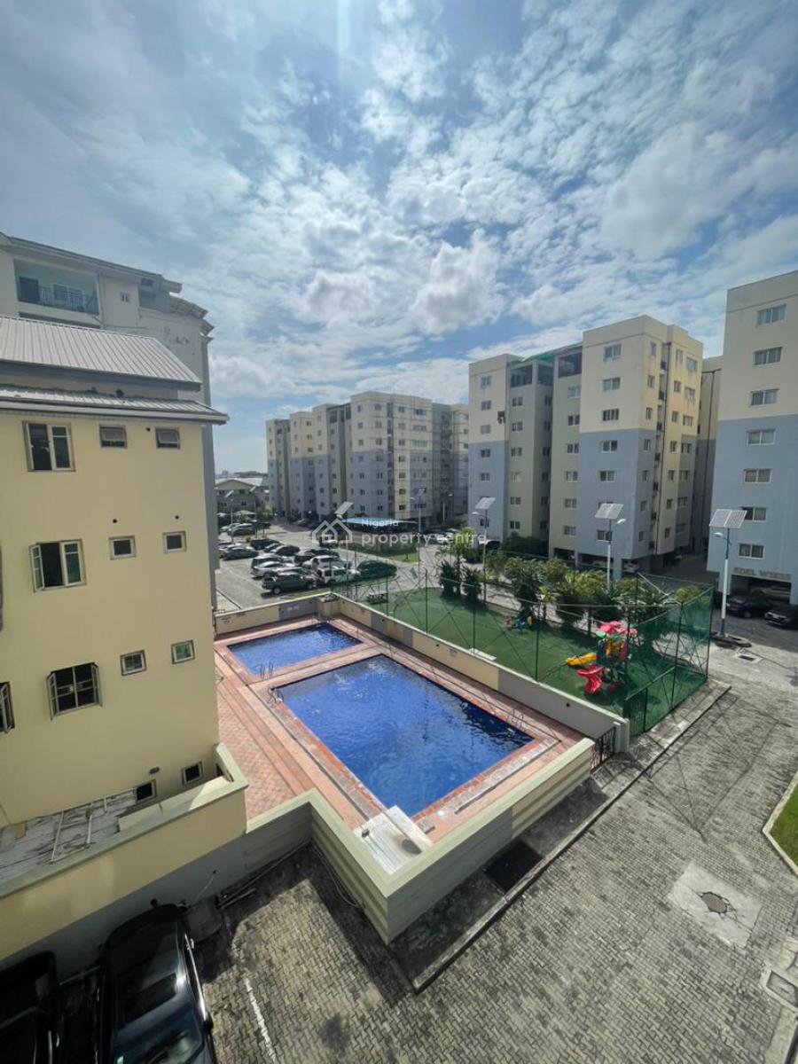 Well Maintained 3-bedroom Apartment with Bq, Primewater Gardens, Lekki Phase 1, Lekki, Lagos, Flat / Apartment for Rent