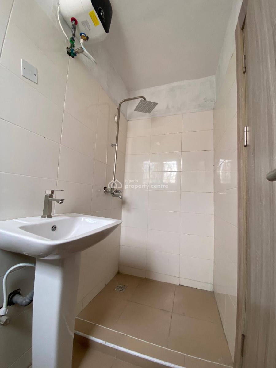 2 Bedroom Flat, Ologolo, Lekki, Lagos, Flat / Apartment for Sale
