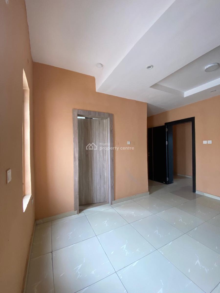 2 Bedroom Flat, Ologolo, Lekki, Lagos, Flat / Apartment for Sale