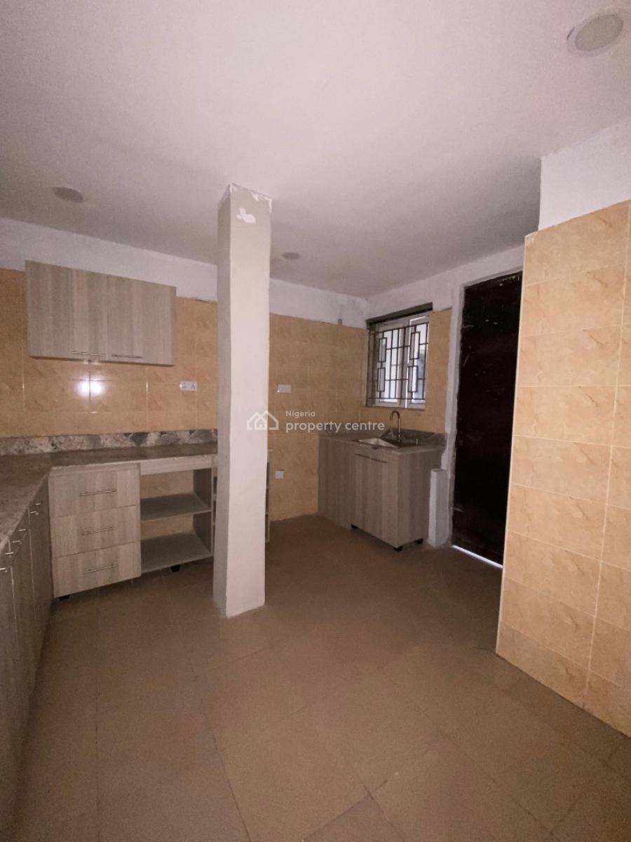 2 Bedroom Flat, Ologolo, Lekki, Lagos, Flat / Apartment for Sale