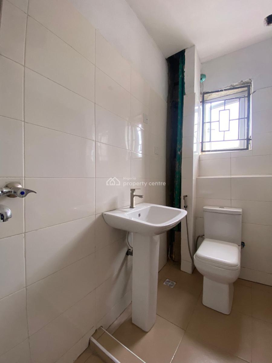 2 Bedroom Flat, Ologolo, Lekki, Lagos, Flat / Apartment for Sale