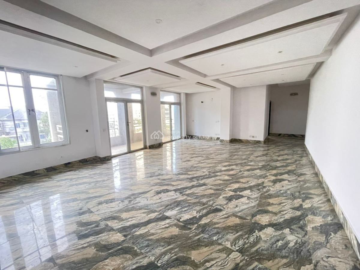 Spacious 3 Bedroom Apartment with Bq, Lekki Phase 1, Lekki, Lagos, Flat / Apartment for Rent