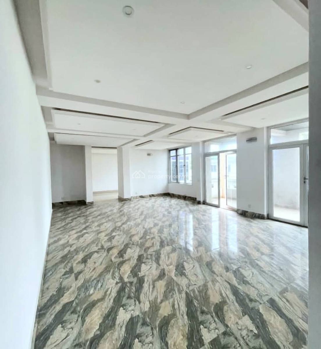 Spacious 3 Bedroom Apartment with Bq, Lekki Phase 1, Lekki, Lagos, Flat / Apartment for Rent