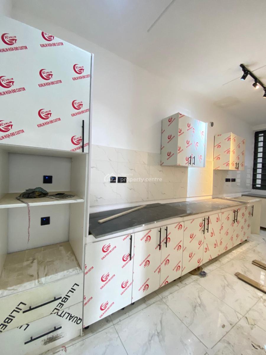 2 Bedroom Flat Apartment with Swimming Pool & Gym, Ologolo, Lekki, Lagos, Flat / Apartment for Sale