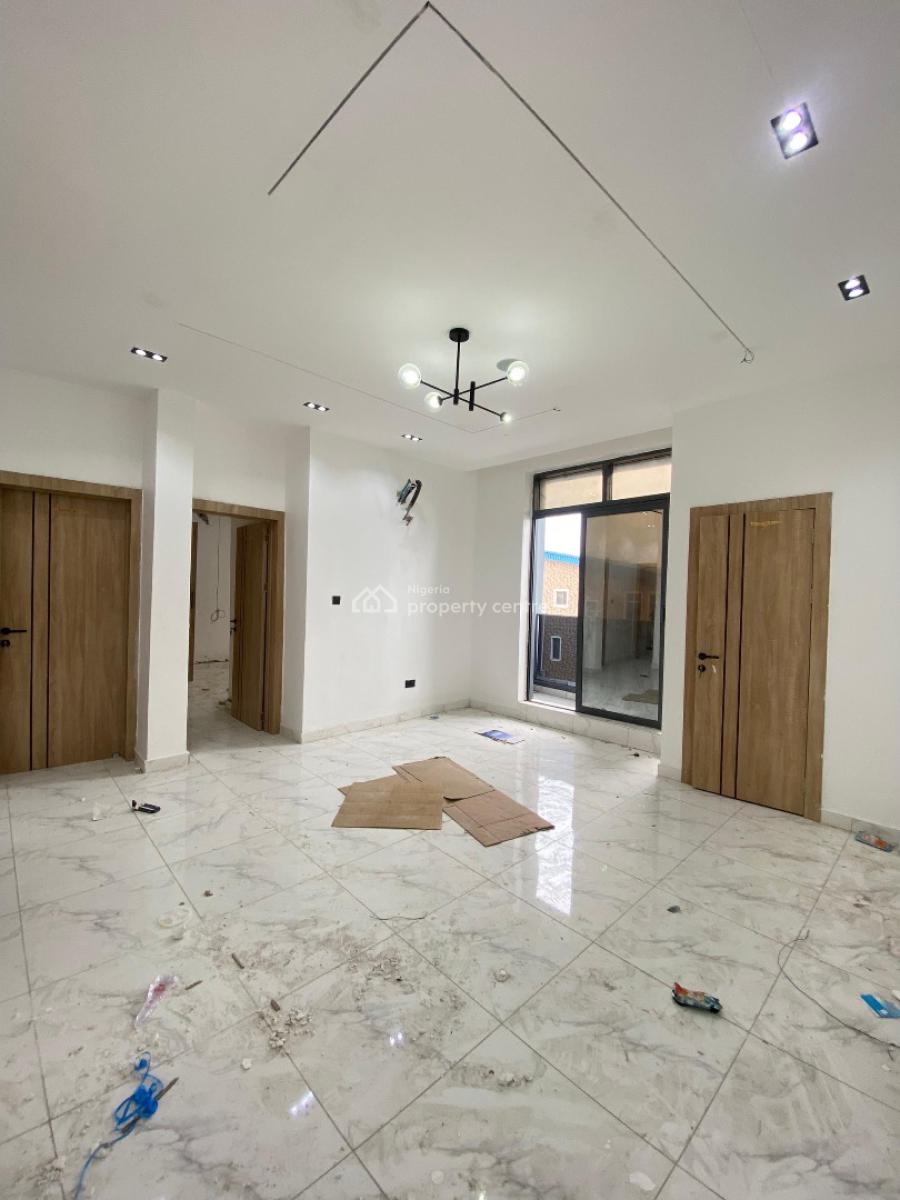 2 Bedroom Flat Apartment with Swimming Pool & Gym, Ologolo, Lekki, Lagos, Flat / Apartment for Sale