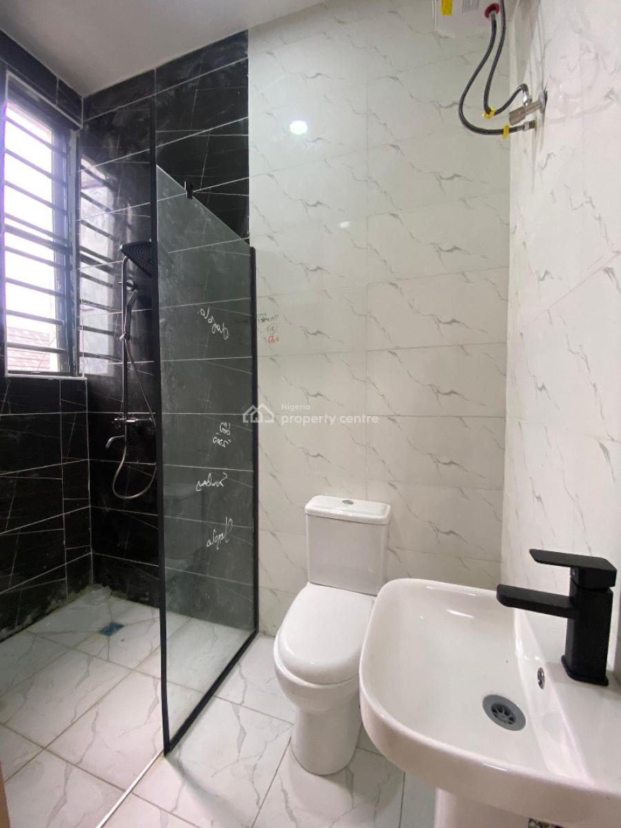 2 Bedroom Flat Apartment with Swimming Pool and Gym, Ologolo, Lekki, Lagos, Flat / Apartment for Sale