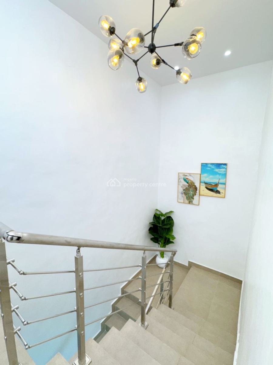 Tastefully Furnished 2 Bedroom Maisonette with Top-notch Amenities, Surulere, Lagos, Flat / Apartment Short Let