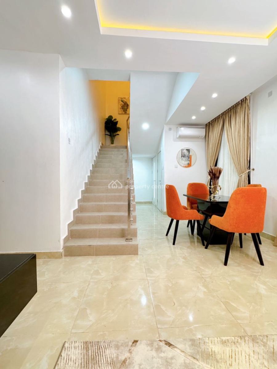 Tastefully Furnished 2 Bedroom Maisonette with Top-notch Amenities, Surulere, Lagos, Flat / Apartment Short Let
