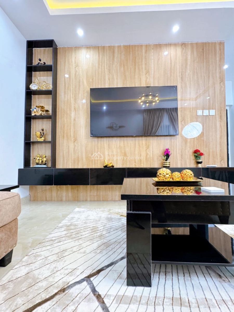 Tastefully Furnished 2 Bedroom Maisonette with Top-notch Amenities, Surulere, Lagos, Flat / Apartment Short Let
