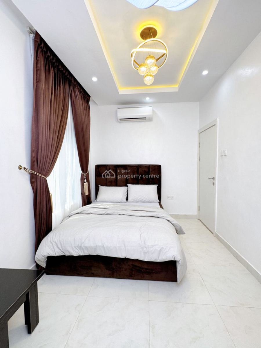 Tastefully Furnished 2 Bedroom Maisonette with Top-notch Amenities, Surulere, Lagos, Flat / Apartment Short Let