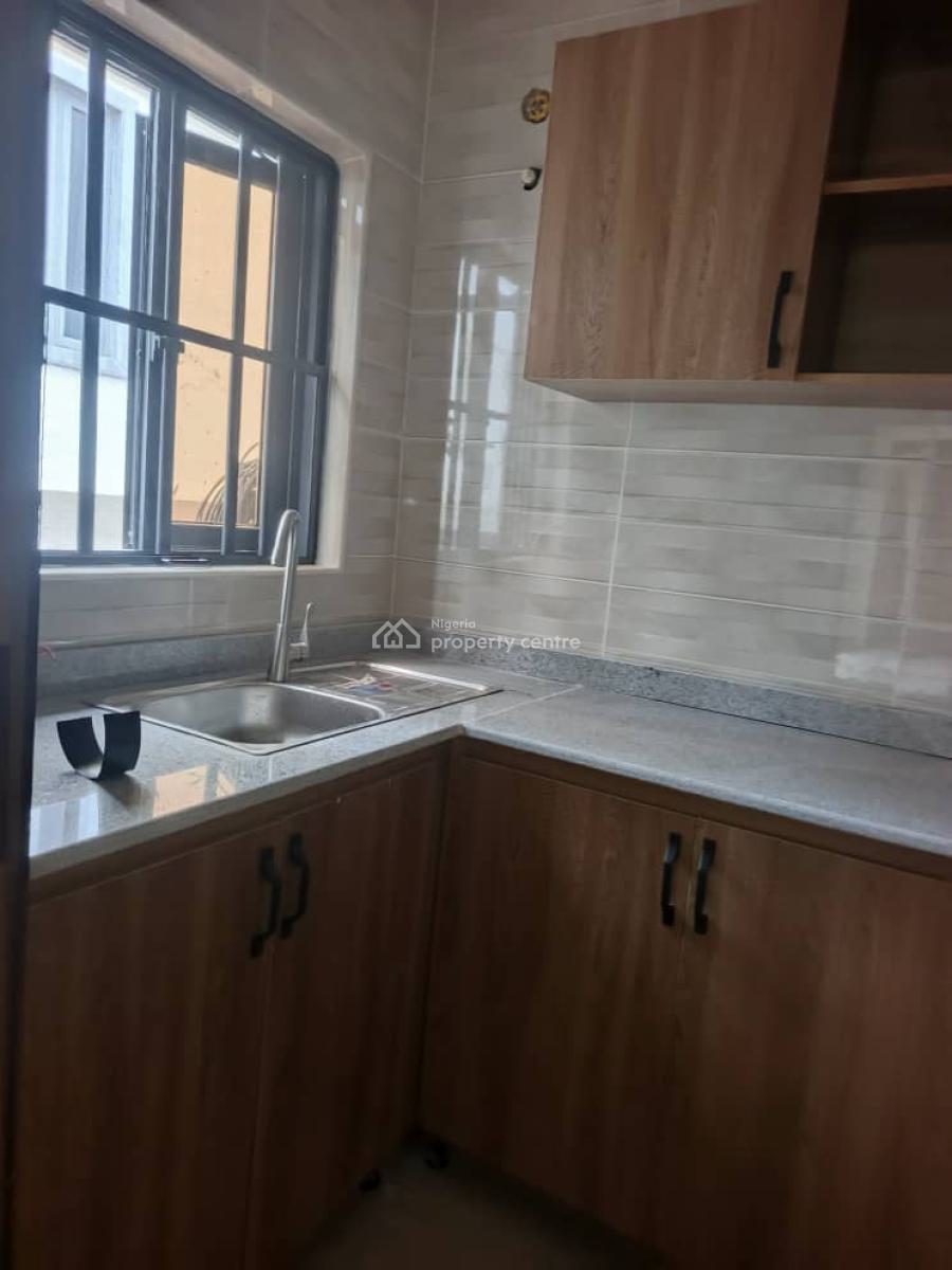 Newly Built 2 Bedroom, Gra Phase 1, Magodo, Lagos, Flat / Apartment for Rent