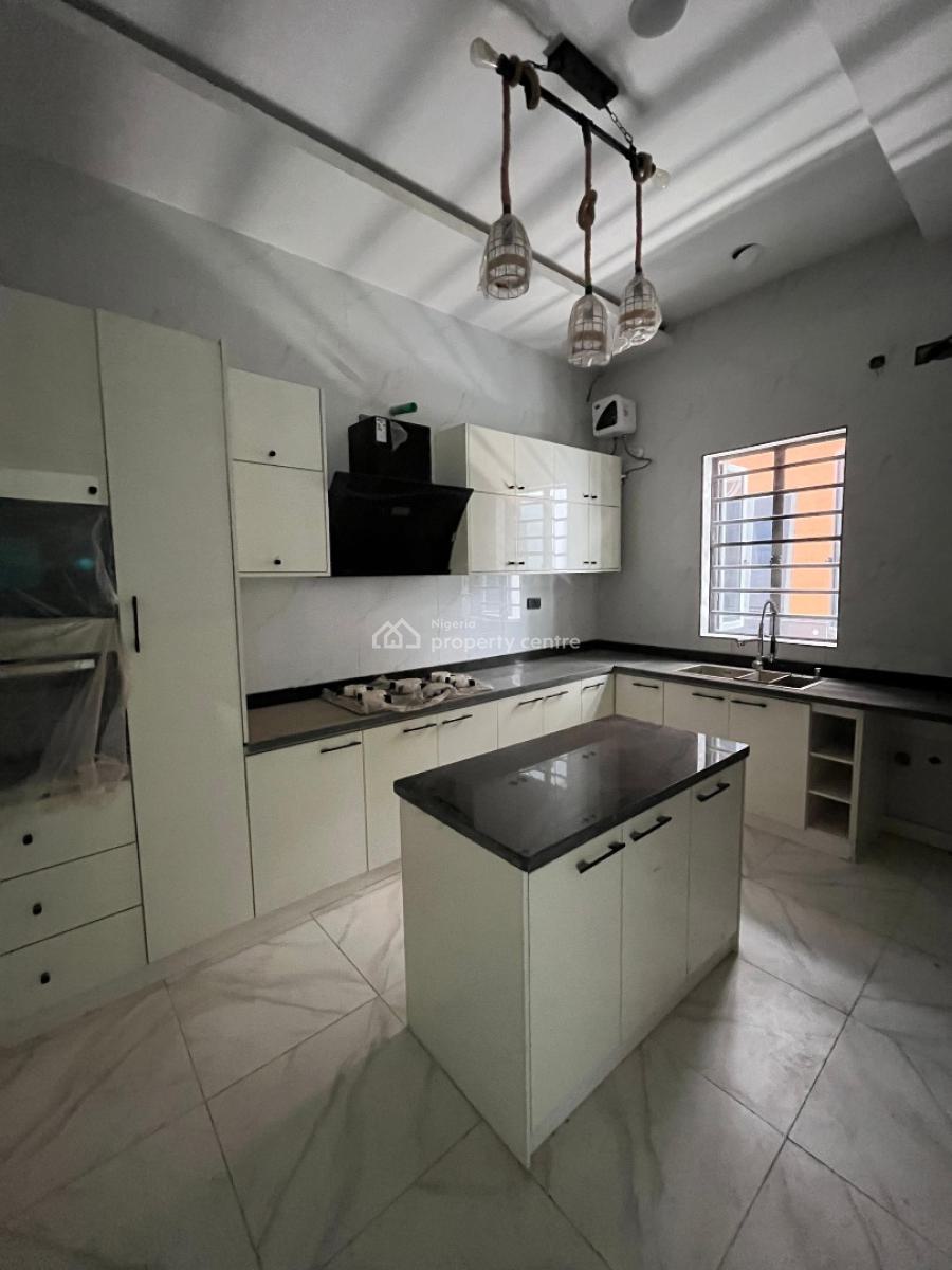 Exclusive 4 Bedrooms Terraced Duplex, Lekki Phase 1, Lekki, Lagos, House for Sale