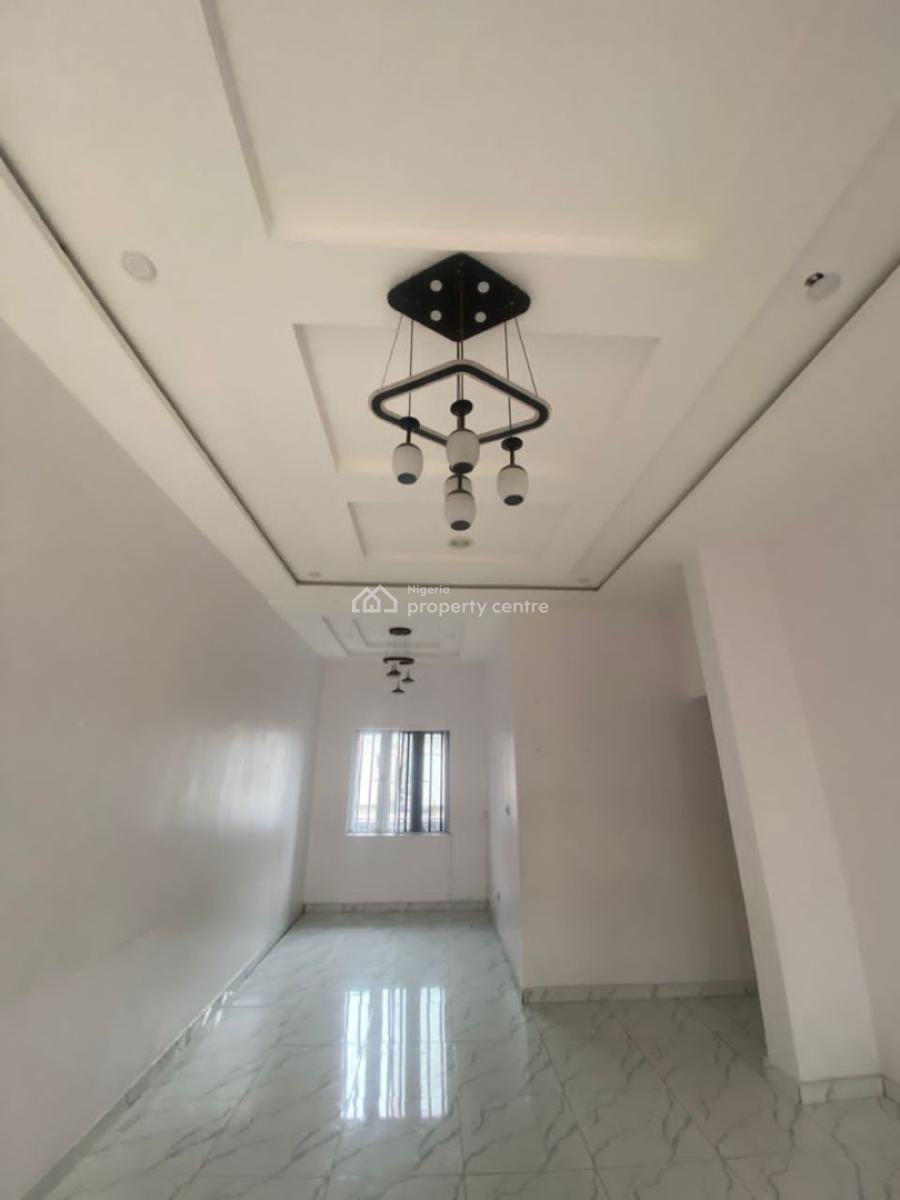 Neatly Used 3 Bedroom Flat with Balcony, Osapa London, Lekki, Lagos, Flat / Apartment for Rent