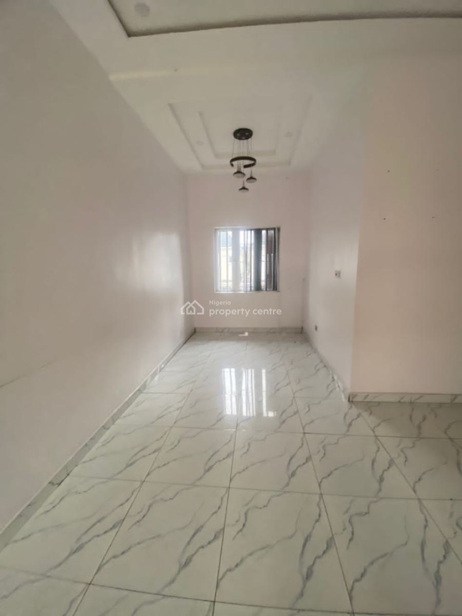 Neatly Used 3 Bedroom Flat with Balcony, Osapa London, Lekki, Lagos, Flat / Apartment for Rent