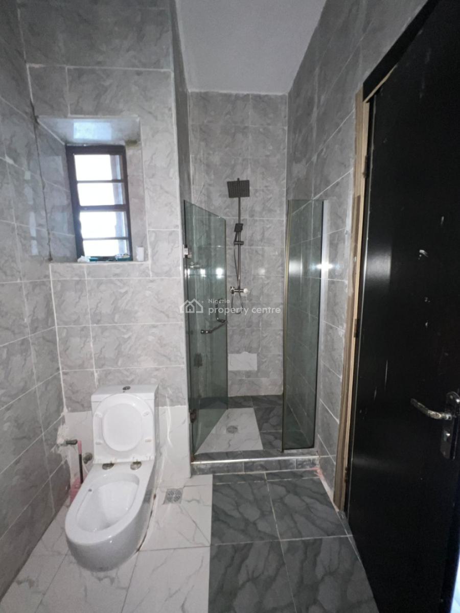 Classic Masters Bedroom with Balcony and Jacuzzi, Royal Pine Estate, Orchid Road, Lekki, Lagos, Self Contain (single Rooms) for Rent