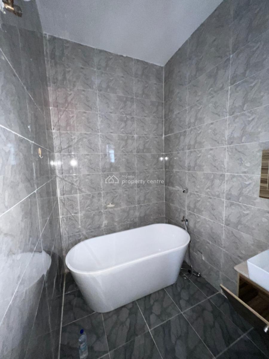 Classic Masters Bedroom with Balcony and Jacuzzi, Royal Pine Estate, Orchid Road, Lekki, Lagos, Self Contain (single Rooms) for Rent