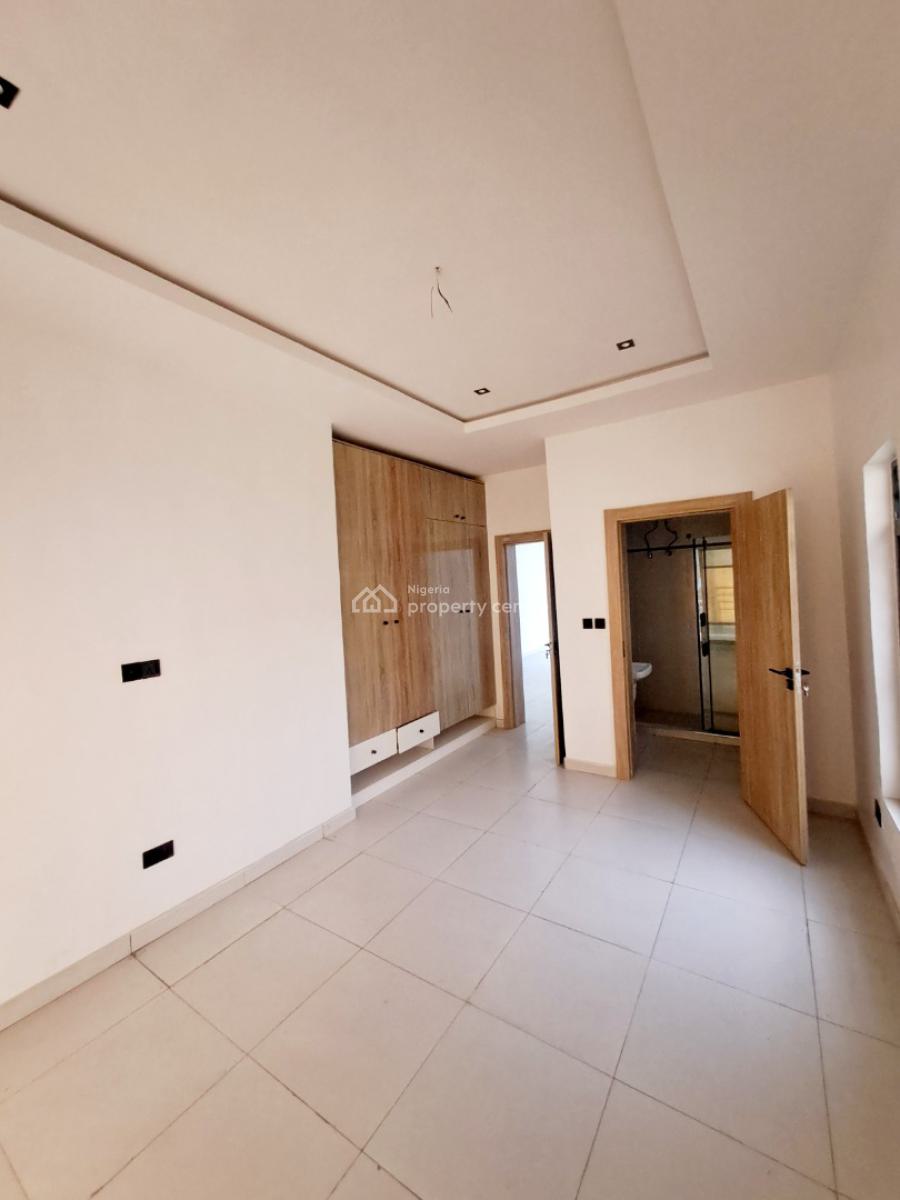 Newly Built 2 Bedroom Apartment with Elevator, Gym House & Pool, Ologolo, Lekki, Lagos, Flat / Apartment for Sale