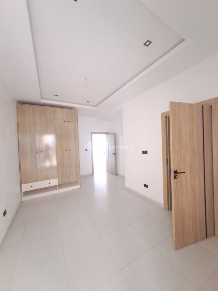 Newly Built 2 Bedroom Apartment with Elevator, Gym House & Pool, Ologolo, Lekki, Lagos, Flat / Apartment for Sale
