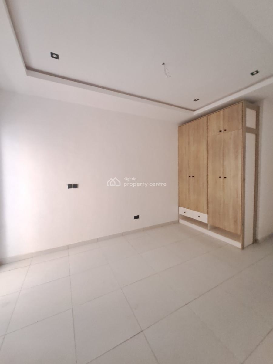 Newly Built 2 Bedroom Apartment with Elevator, Gym House & Pool, Ologolo, Lekki, Lagos, Flat / Apartment for Sale
