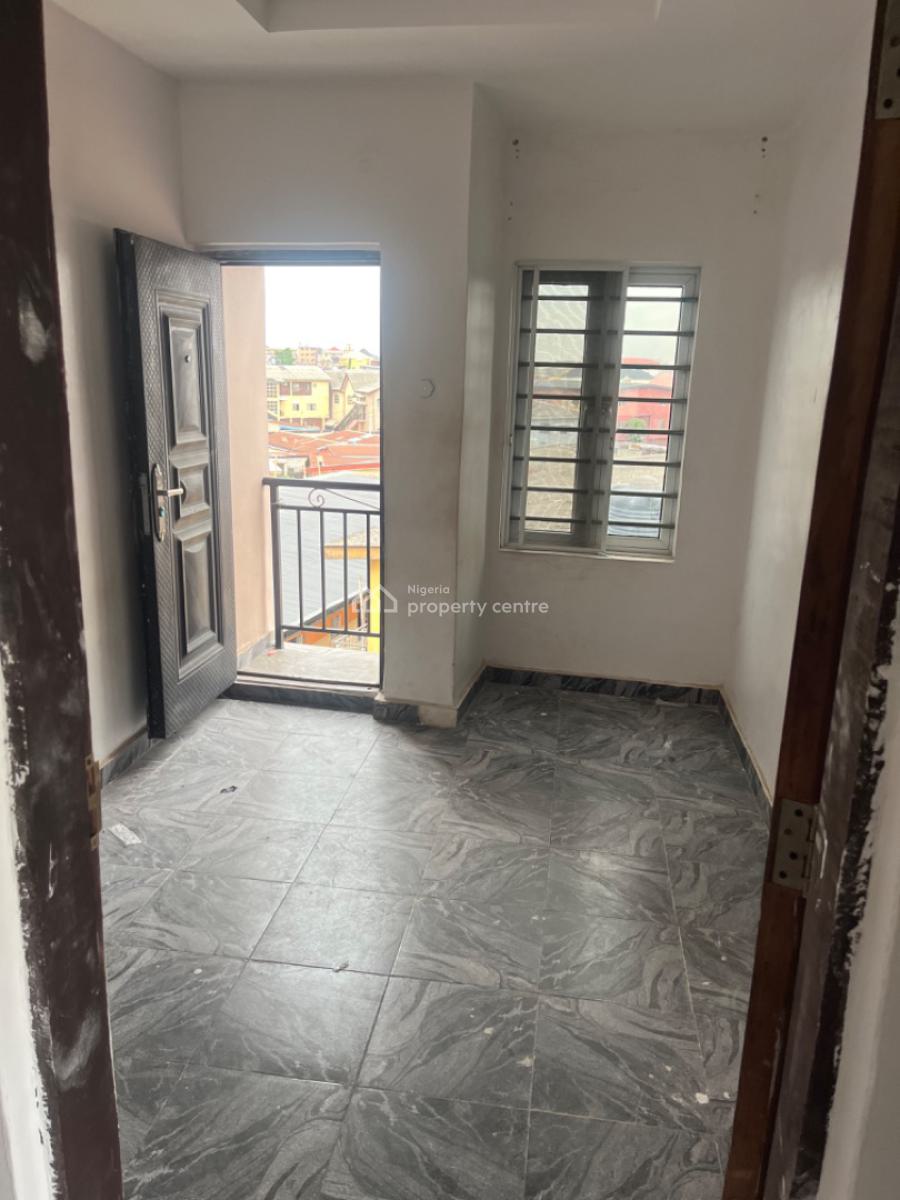 Lovely Mini Flat, Abule Ijesha, Yaba, Lagos, Mini Flat (room and Parlour) for Rent
