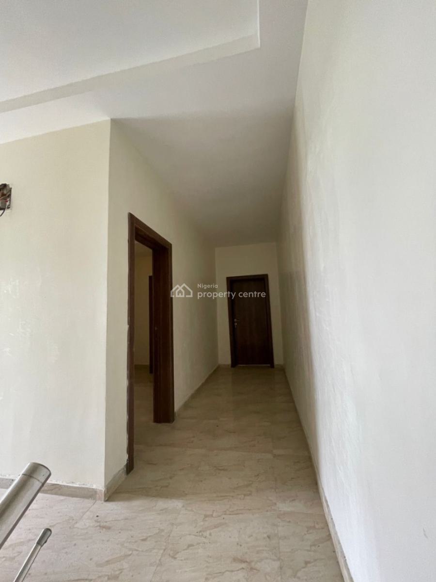 Clean 4 Bedroom Semi with Just 2 Tenants in The Compound, Ikate, Lekki, Lagos, Semi-detached Duplex for Rent
