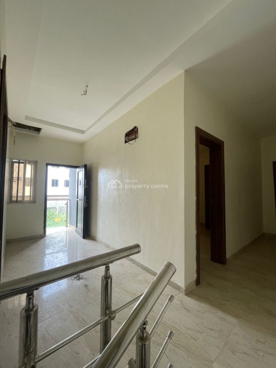 Clean 4 Bedroom Semi with Just 2 Tenants in The Compound, Ikate, Lekki, Lagos, Semi-detached Duplex for Rent
