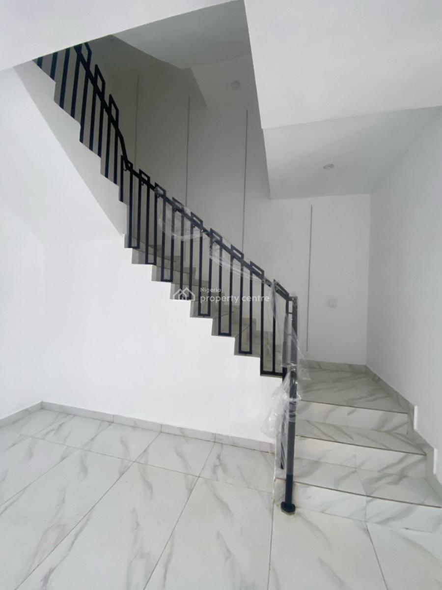 Elegant 4-bedroom Terrace with Bq, Lekki Phase 1, Lekki, Lagos, Terraced Duplex for Rent