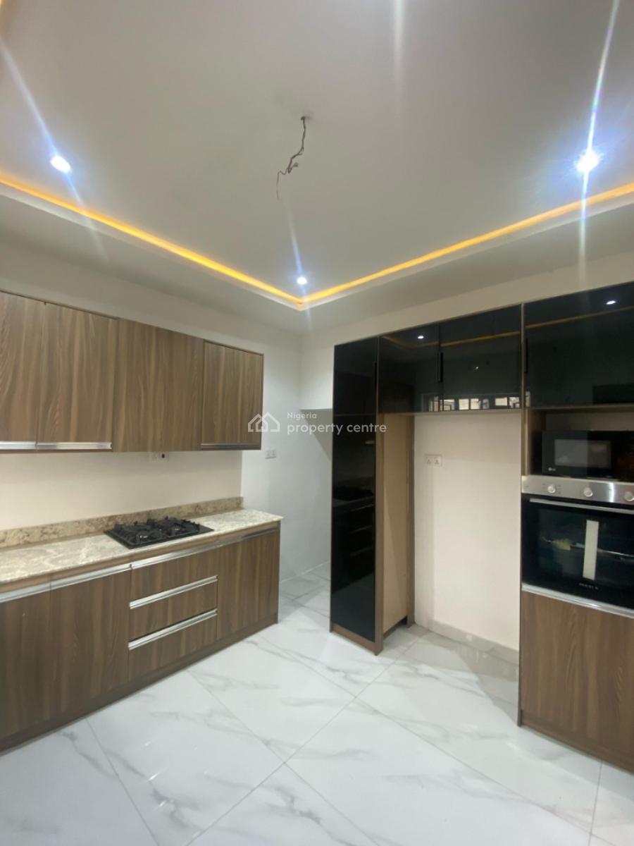 Elegant 4-bedroom Terrace with Bq, Lekki Phase 1, Lekki, Lagos, Terraced Duplex for Rent