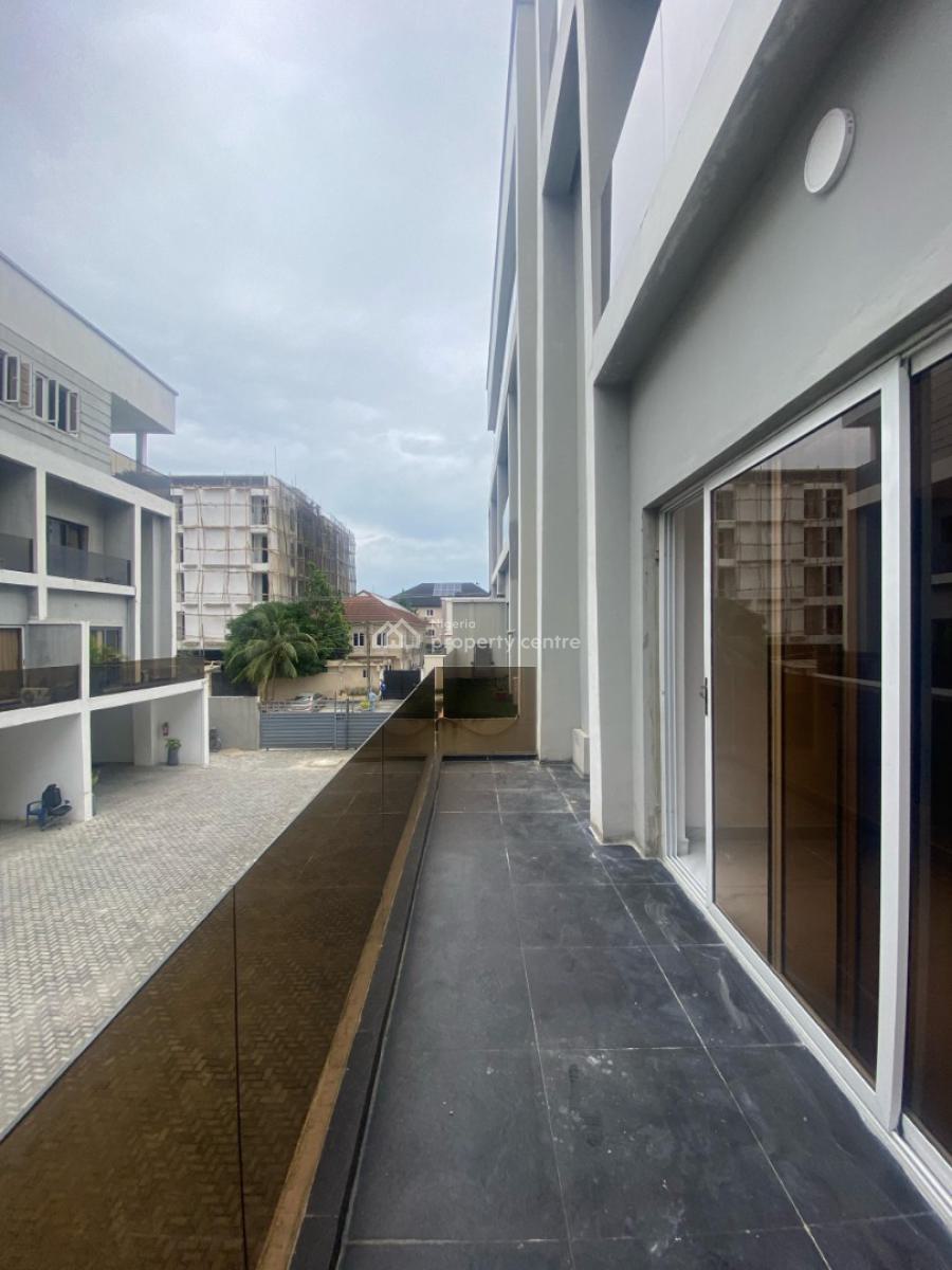 Elegant 4-bedroom Terrace with Bq, Lekki Phase 1, Lekki, Lagos, Terraced Duplex for Rent