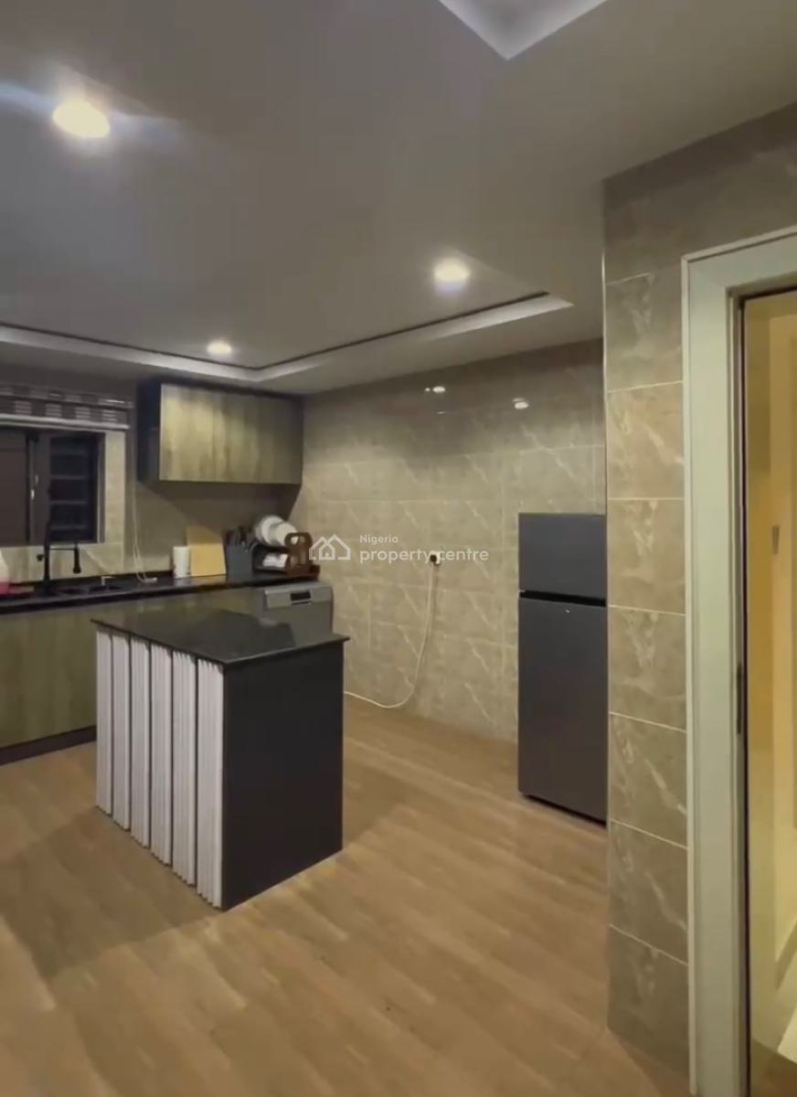 5 Bedroom Apartment, Life Camp, Abuja, Flat / Apartment Short Let