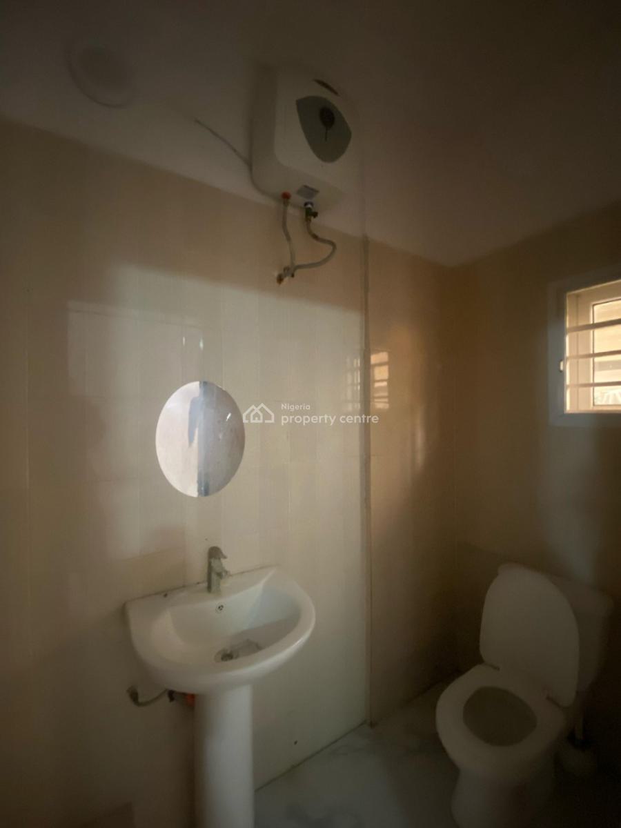 Dream Home Awaits! 2-bedroom Flat in Lekki Phase, Lekki Phase 1, Lekki, Lagos, Flat / Apartment for Rent